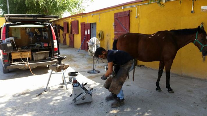 Aquí la Tierra - El herrador errante