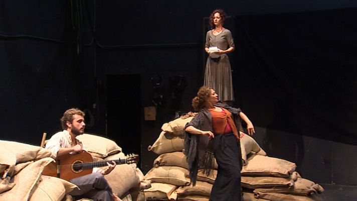 Telediario 1 - El cante y el baile toman Sevilla en la Bienal de Flamenco
