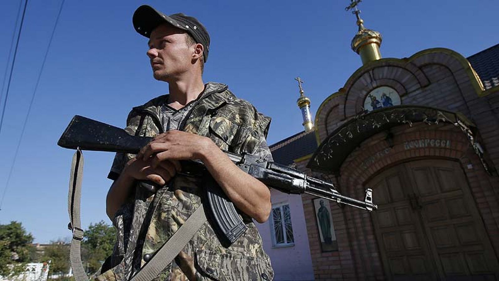 Ucrania y los prorrusos firman un alto el fuego tras cinco meses de guerra en el este del país | Ver