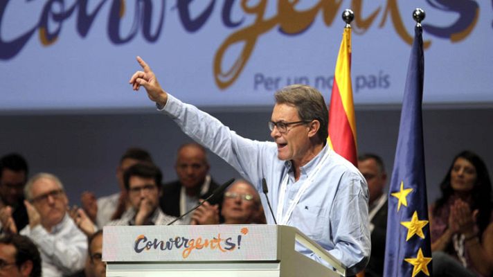 Telediario 1 - Mas reconoce que Convergència es un partido herido