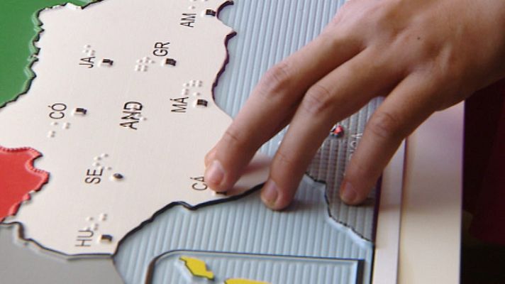 Telediario 1 - 7.500 personas con discapacidad visual regresan a las aulas