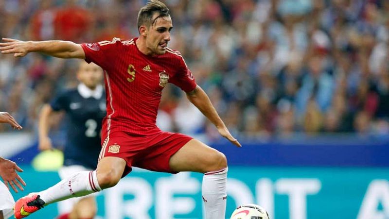 El partido del lunes ante Macedonia es también muy especial para Paco Alcacer. El delantero valenciano puede jugar en su tierra su primer partido oficial con la Roja. Además tiene una asignatura pendiente: quiere marcar el que sería su primer gol con