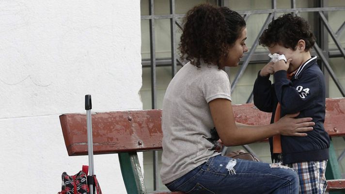 Telediario 1 - Problemas de familias sin recursos en el inicio del curso