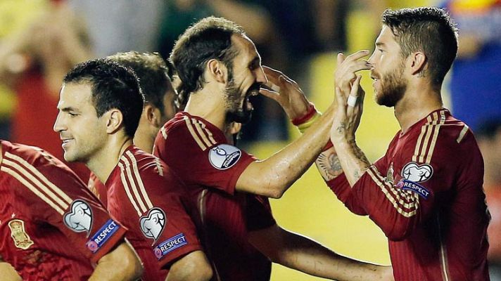 Eurocopa - Ramos adelanta a España de penalti (1-0)