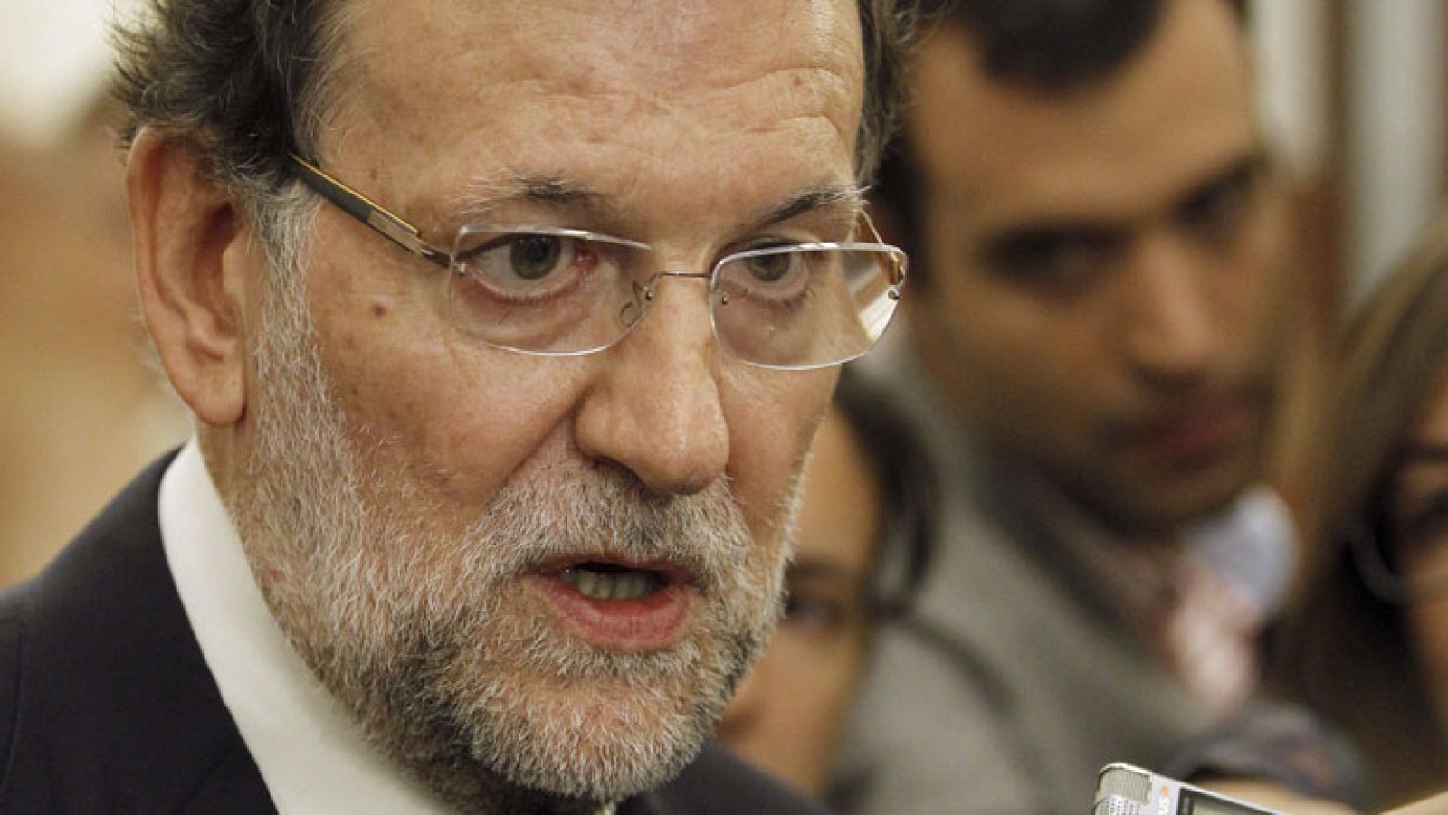 Mariano Rajoy considera "un mazazo" la muerte de Botín y Pedro Sánchez expresa su tristeza