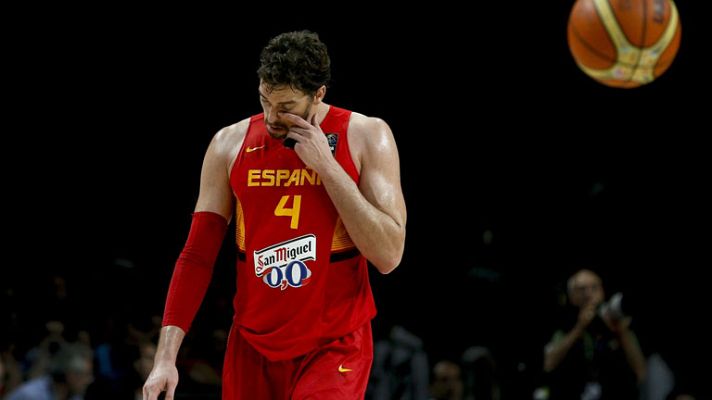 Telediario 1 - Los aficionados de la 'ÑBA' no se explican el fiasco ante Francia