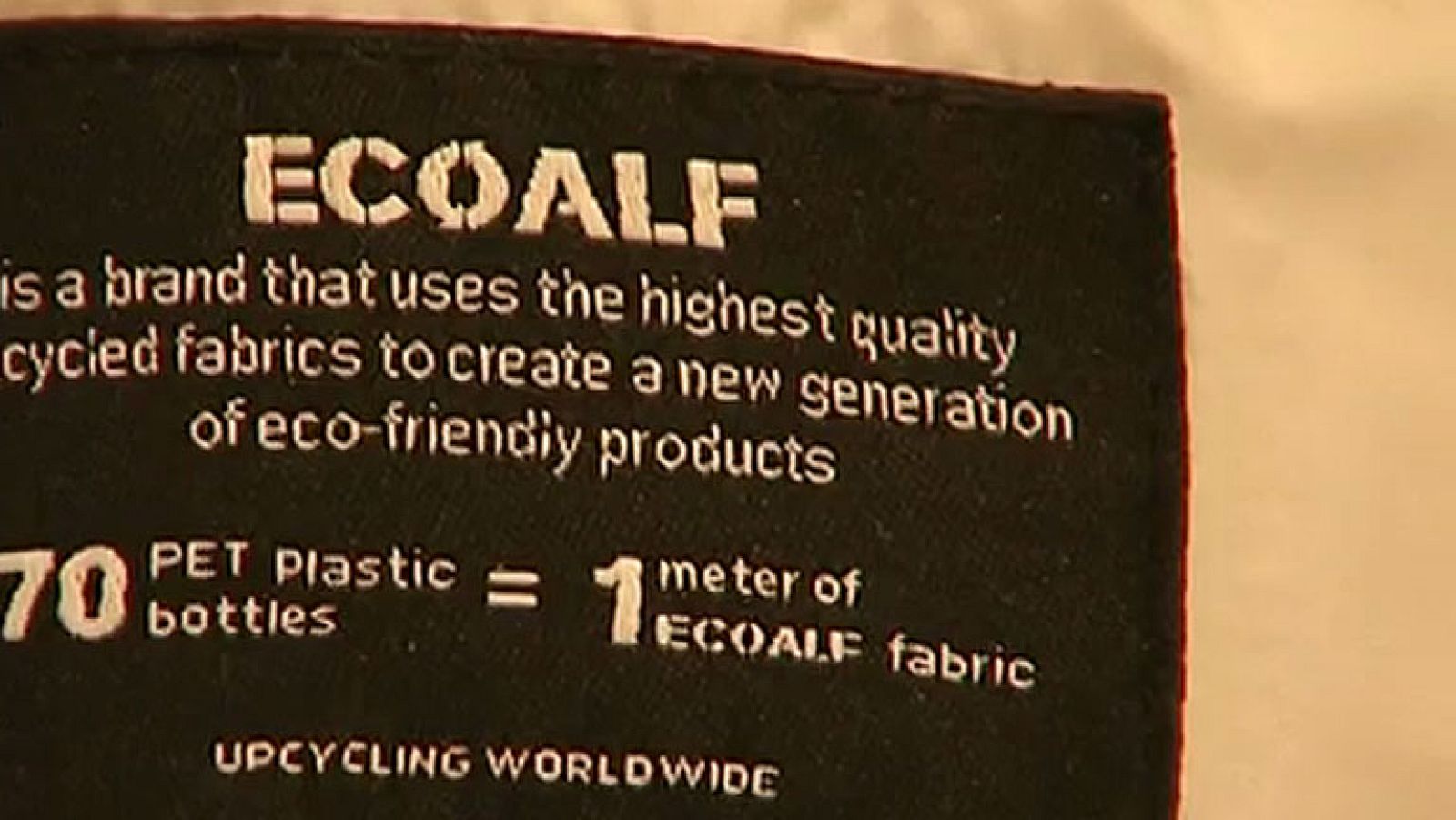 Nuevas firmas de ropa transforman los residuos en material para tejidos