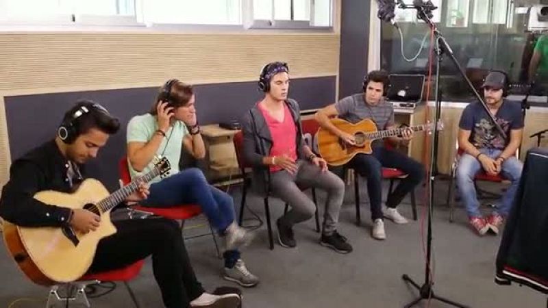 Las mañanas de RNE - DVicio interpreta en acústico 'Justo ahora'