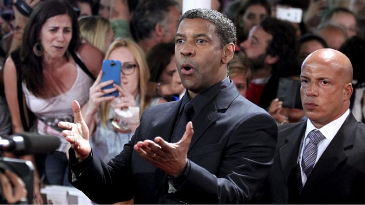Telediario 1 - Denzel Washington recibe el Premio Donostia en la 62 edición del Festival de Cine de San Sebastián