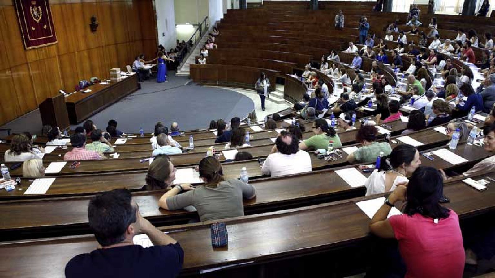 Más de 80.000 profesionales buscan plaza en la Sanidad de Madrid