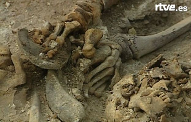 Informe Semanal - Las fosas de la memoria