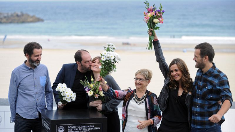 'Loreak' y 'La voz en off' llegan a la sección oficial del Festival de San Sebastián