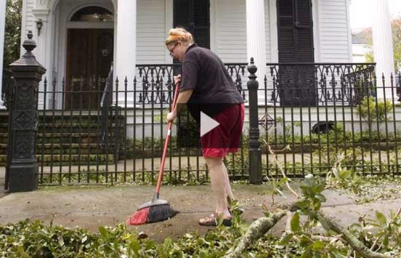 Gustav pasa por Nueva Orleans con menos fuerza de la esperada
