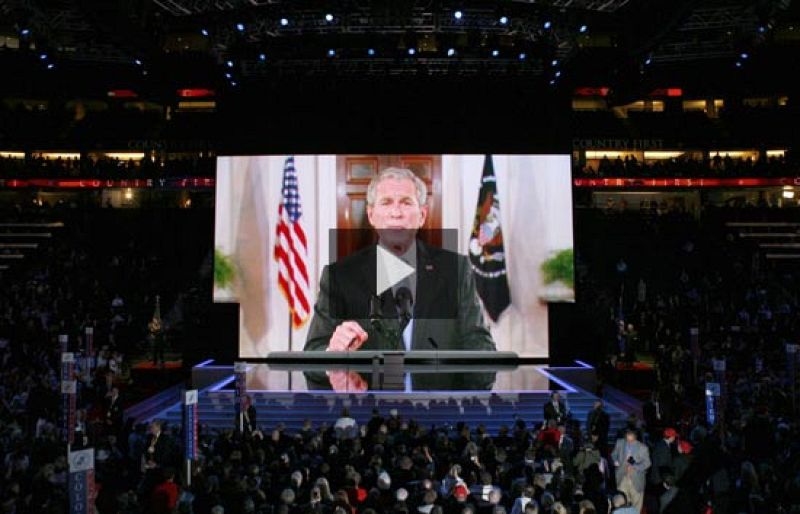 Bush interviene por videoconferencia en la Convención Republicana