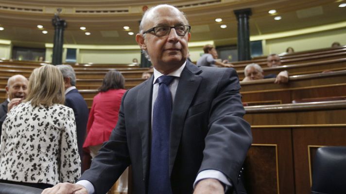 Telediario 1 - El Gobierno congela el sueldo a los funcionarios por quinto año consecutivo