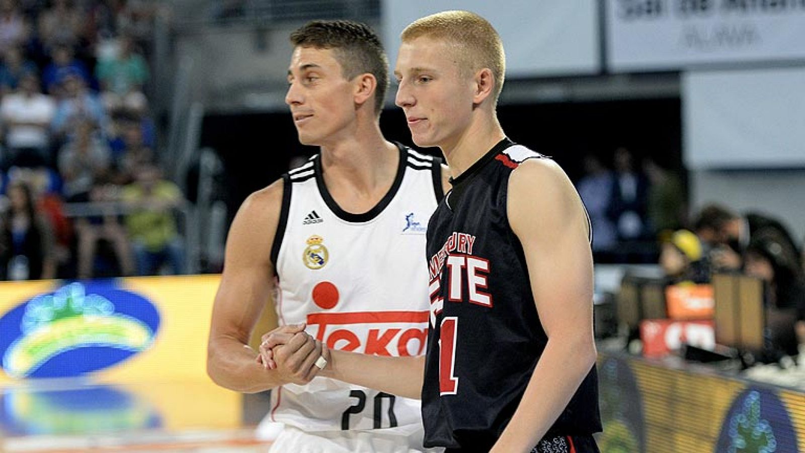 Baloncesto - Supercopa ACB. Concurso de triples. Desde Vitoria