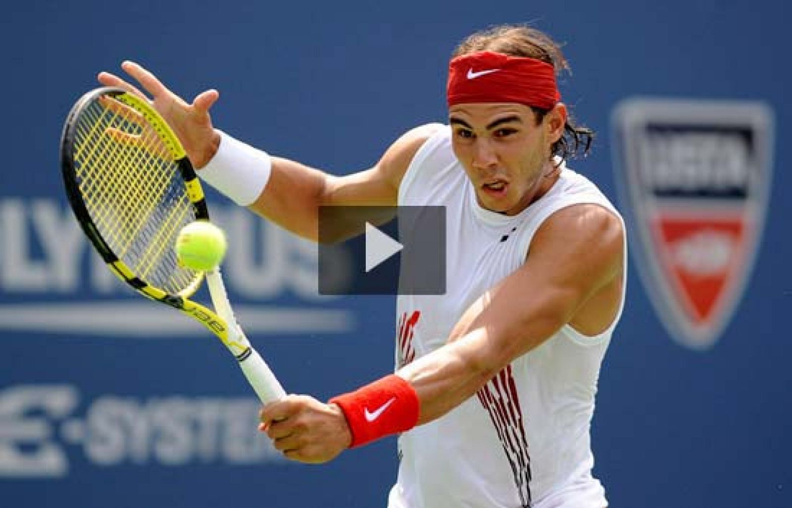 La selección española de fútbol alaba a Nadal