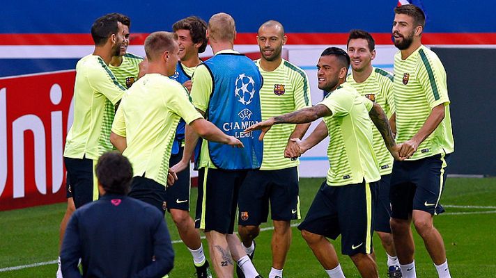 Telediario 1 - El Barça, una roca en París