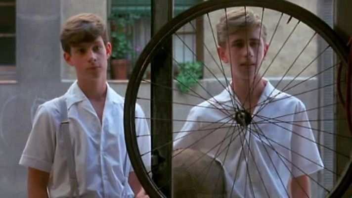 Versión española - Las bicicletas son para el verano