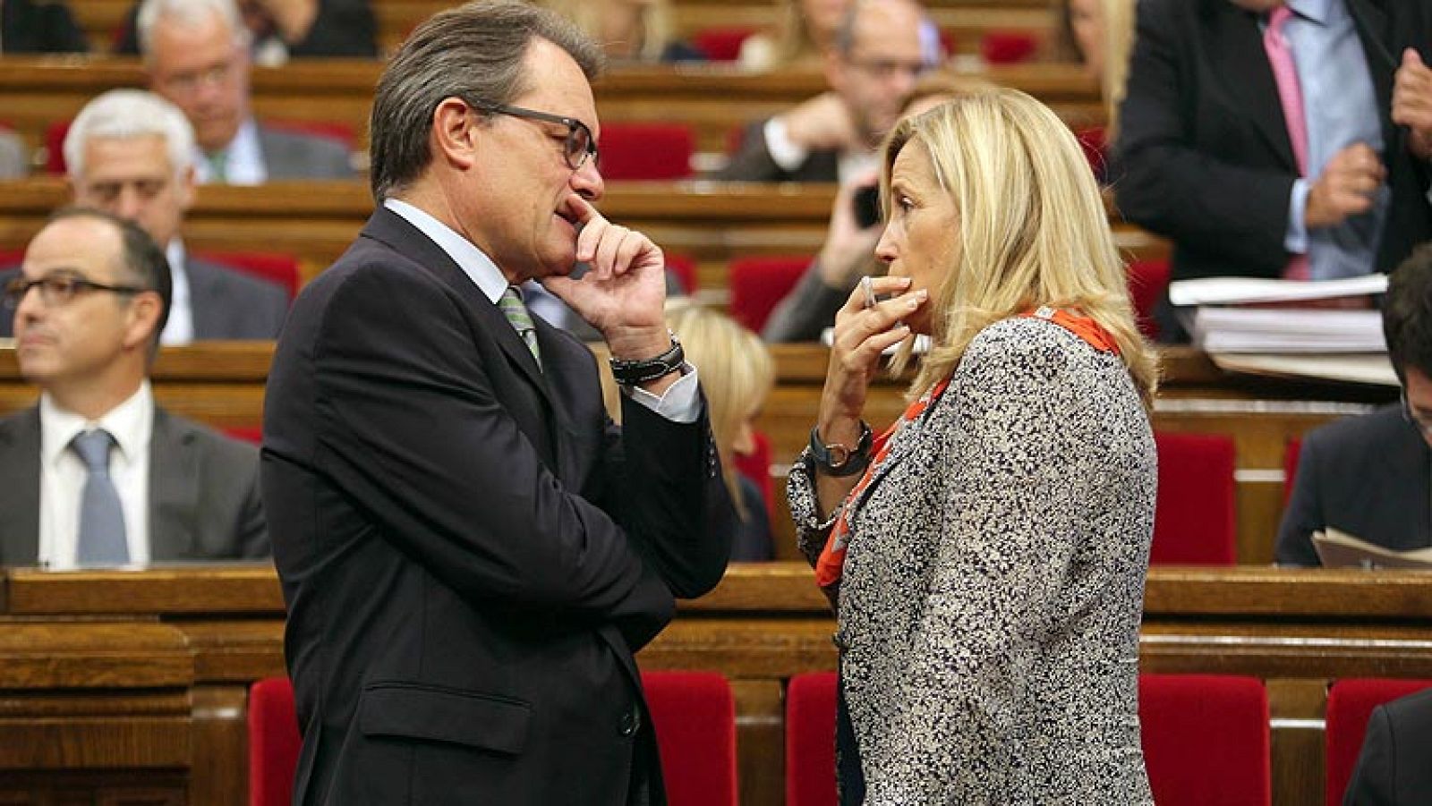 Más no "rectificará" su plan de votar y advierte de que no siempre la desobediencia lleva a la victoria - Informativo 24h | Ver