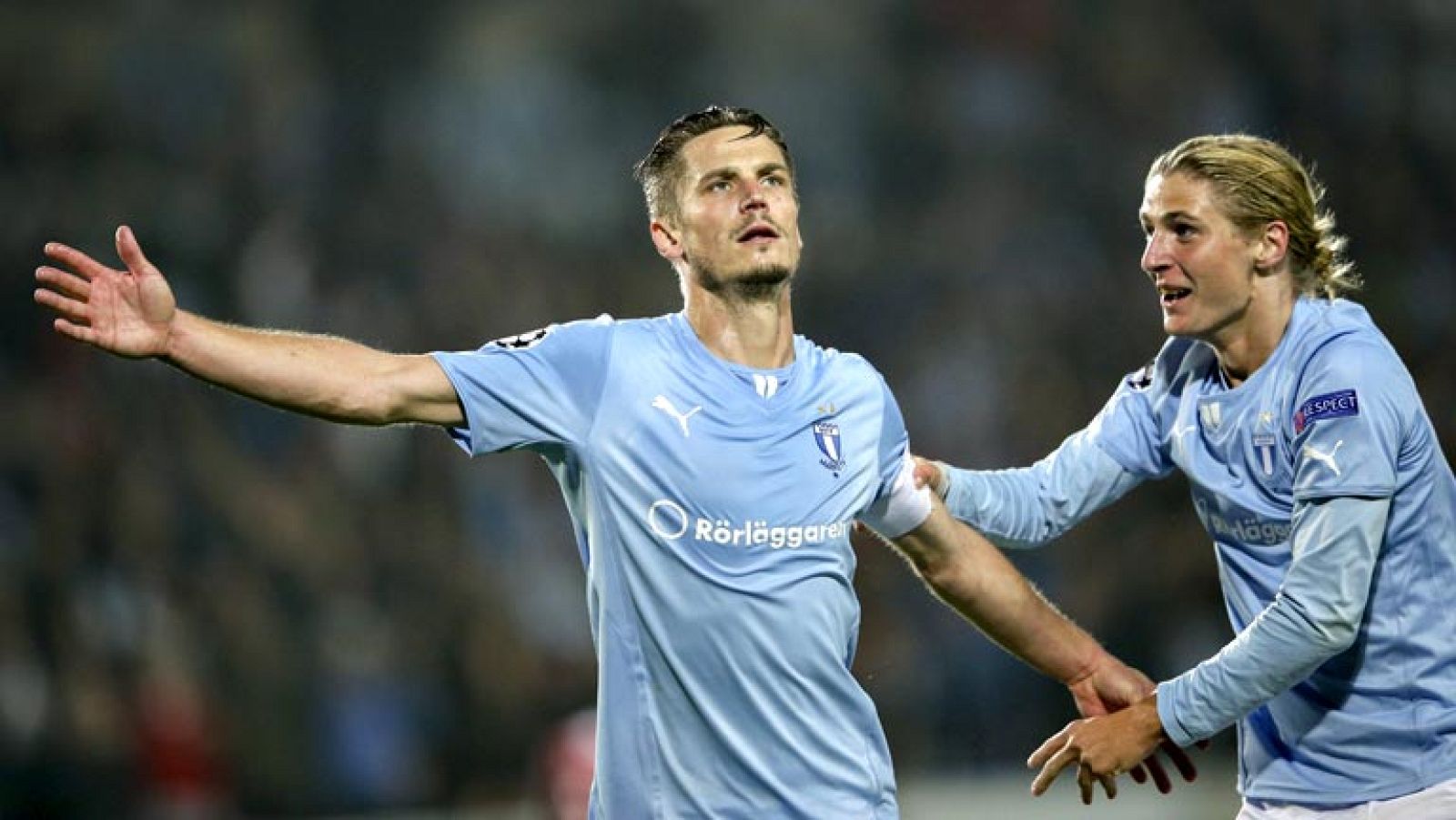 Derrota en Suecia  por 2-0 del Olympiacos a manos del Malmoe después de haber ganado en  Grecia al Atlético de Madrid en la primera jornada. Los de Míchel se  vieron sorprendidos por un equipo que aprovechó bien sus ocasiones y  que se adelantó al bo