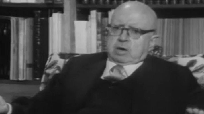 Real Academia - El sillón letra d minúscula - Dámaso Alonso