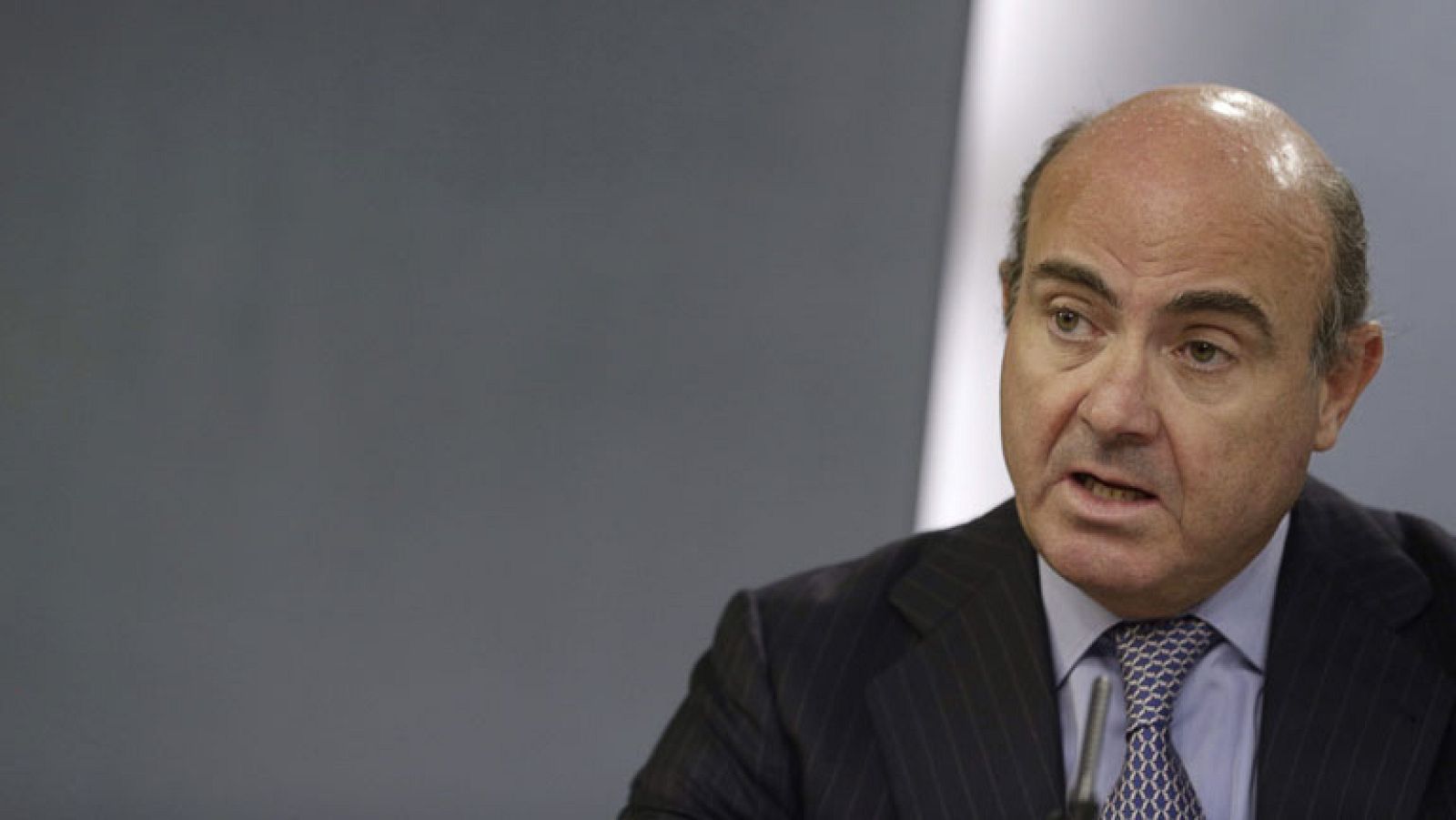 Luis de Guindos: "Los inversores acreditados no tendrán ningún tipo de limitación" en el 'crowdfunding' - Informativo 24h | Ver