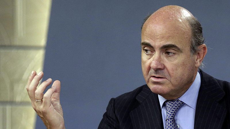 El ministro de Economía entiende la indignación por las tarjetas de Caja Madrid