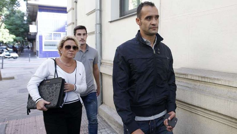 En la Fiscalía Anticorrupción, segundo día de interrogatorios por el supuesto amaño del Zaragoza-Levante. Esta vez les ha tocado a los jugadores del Levante, que niegan haber recibido dinero para dejarse perder...