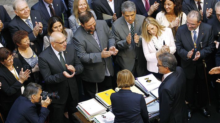 Telediario 1 - Nuevo anuncio sobre la consulta catalana