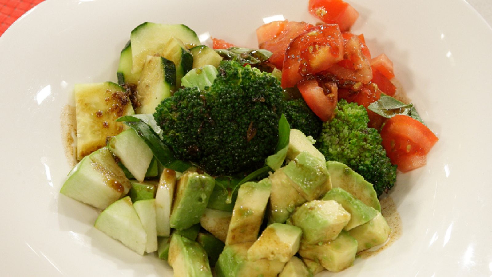 Ensalada refrescante de brócoli