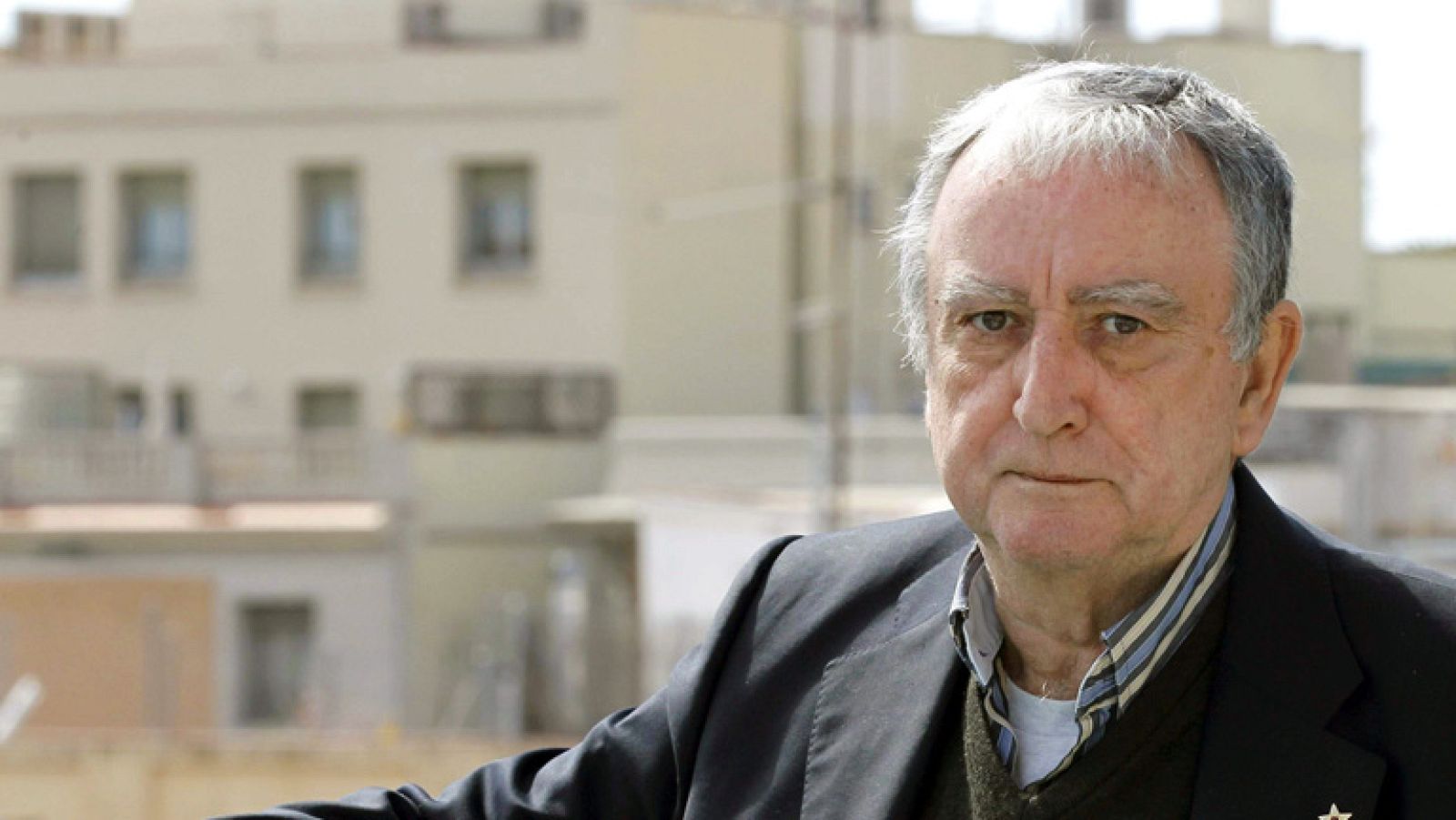 Rafael Chirbes gana el premio Nacional de Narrativa por 'En la orilla' | Ver