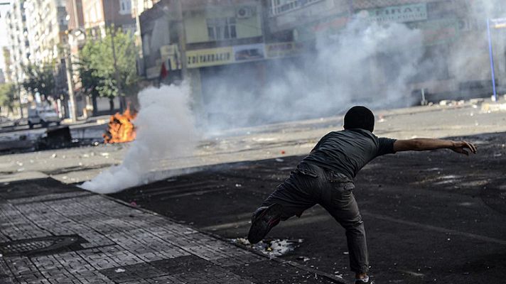 Telediario 1 - Lucha por el control de la ciudad de Kobani