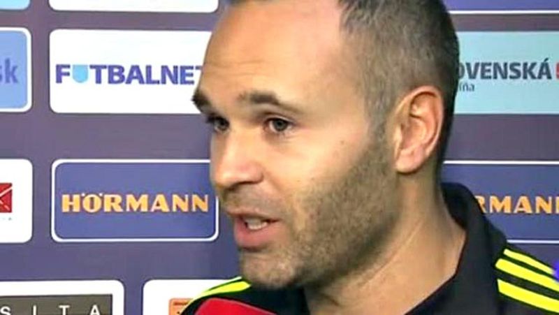 El jugador de la selección española Andrés Iniesta afirmó que la  idea de juego "está por encima de cualquier jugador", algo  innegociable en la vigente campeona de Europa, independientemente de  que Diego Costa sea de la partida o no esté entre los