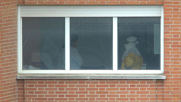 Informativo 24h - Desalojan una planta del Hospital Carlos III