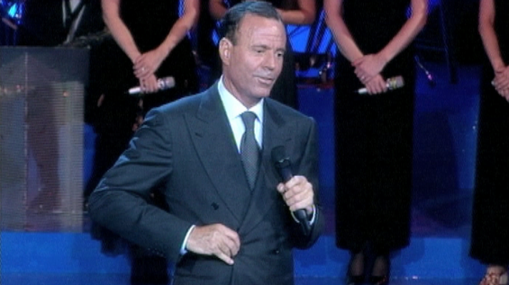 Cachitos de hierro y cromo - Julio Iglesias 'Soy un truhán, soy un señor'