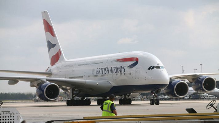 Telediario 1 - Se mantienen los vuelos directos a Nigeria