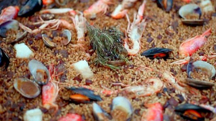 RTVE Cocina - Paella de pescado escribà