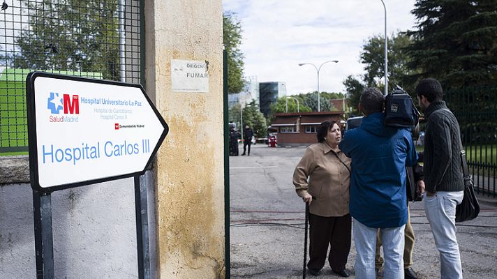 Telediario 1 - La auxiliar infectada por ébola da negativo por primera vez