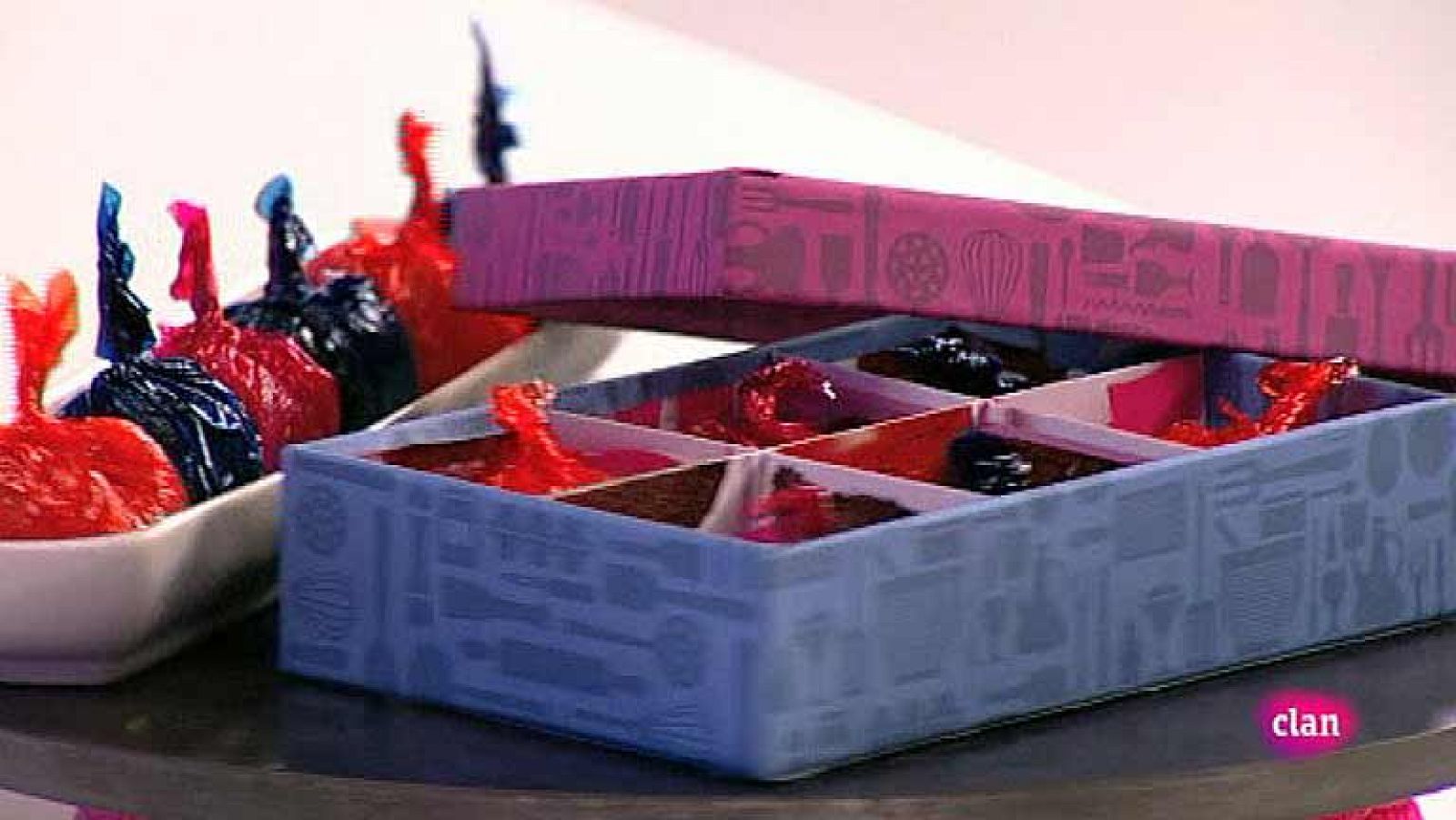 Bombones de jamón con nueces y queso