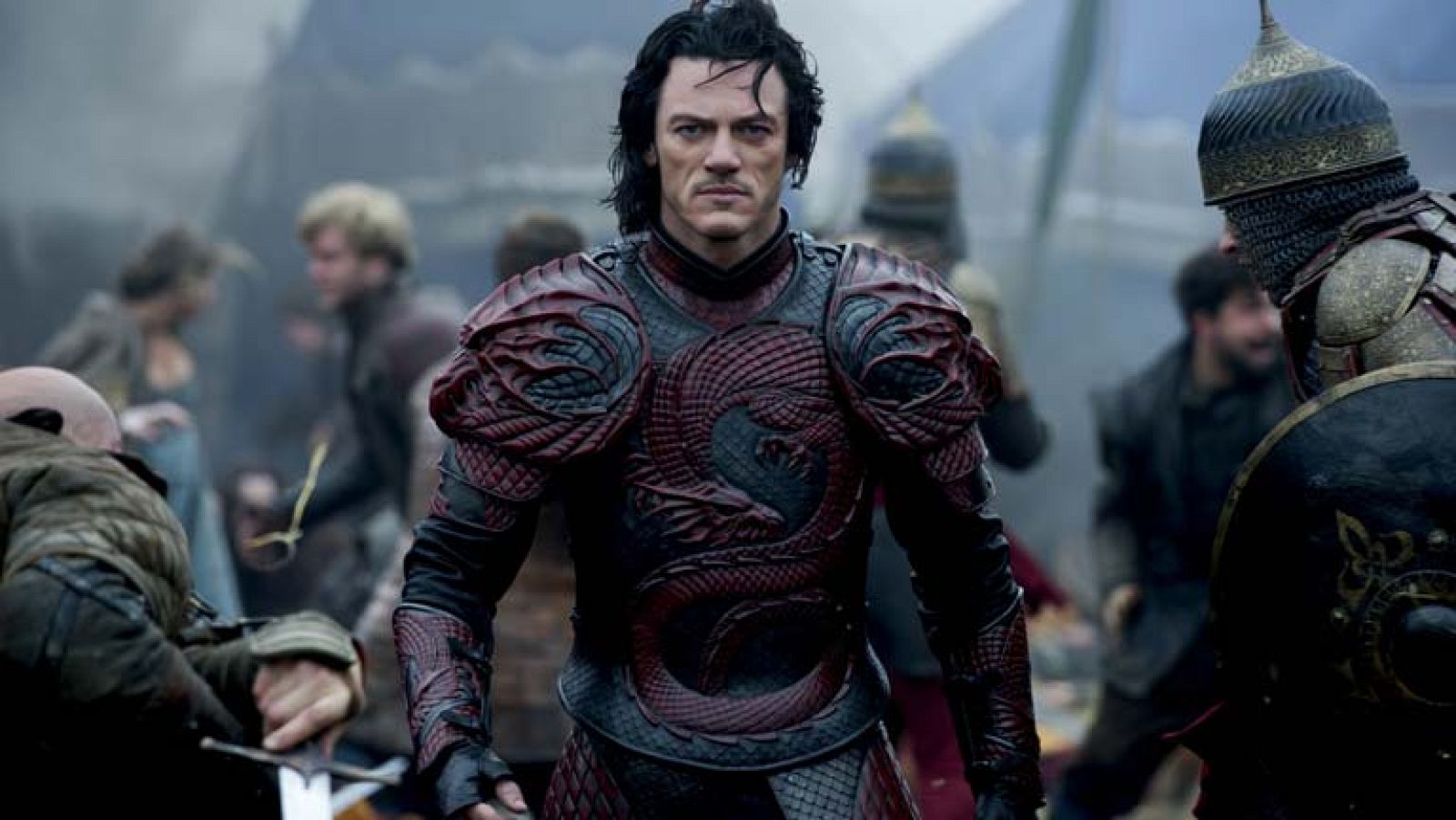 Luke Evans: "Drácula también tenía un lado humano, seguro que no era malo 24 horas al día" | Ver