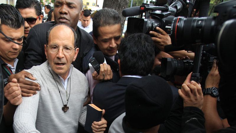 Un sacerdote denuncia que la desaparición de los 43 estudiantes en México fue un "crimen de Estado"