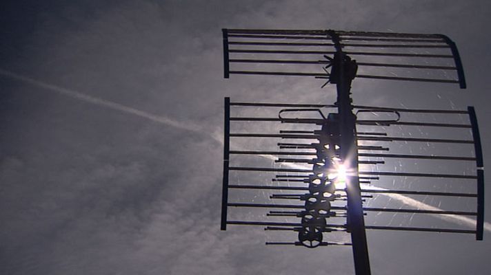 Telediario 1 - El 26 de octubre todos los ciudadanos tendrán que resintonizar sus televisores