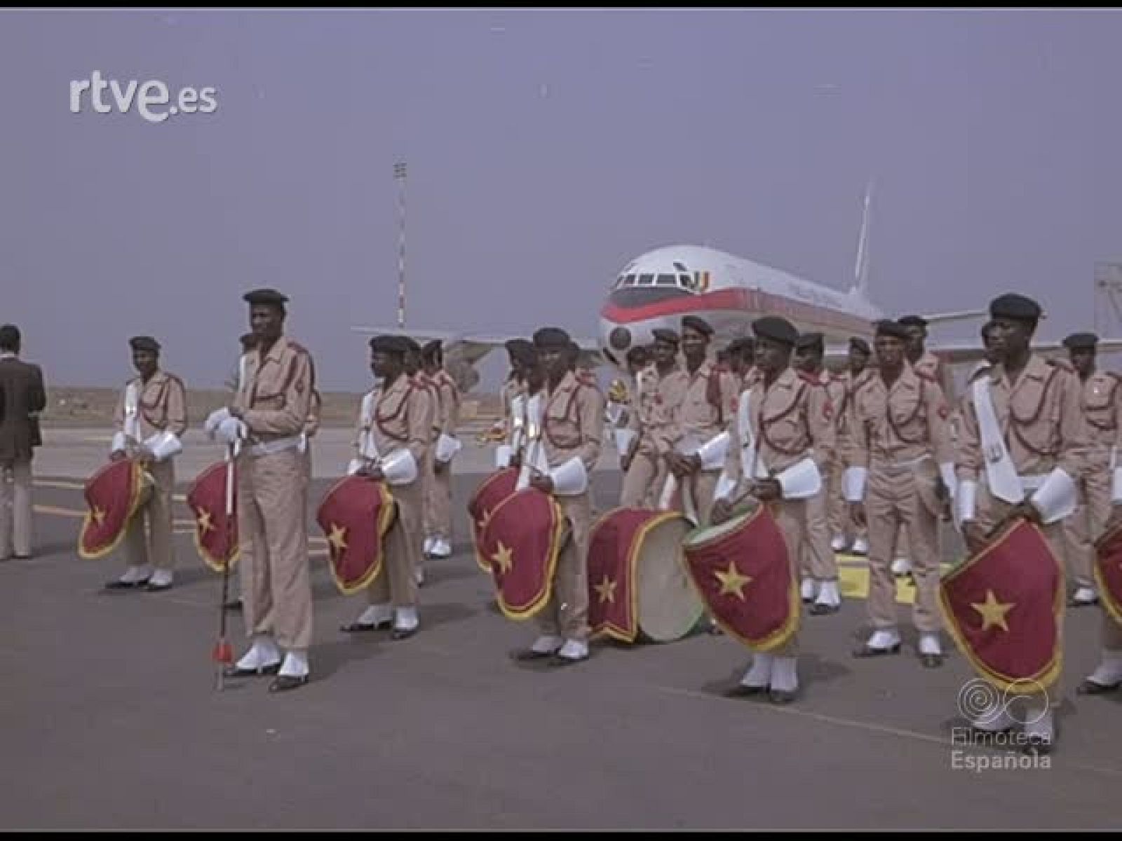 LOS REYES DE ESPAÑA EN EL SENEGAL | Ver