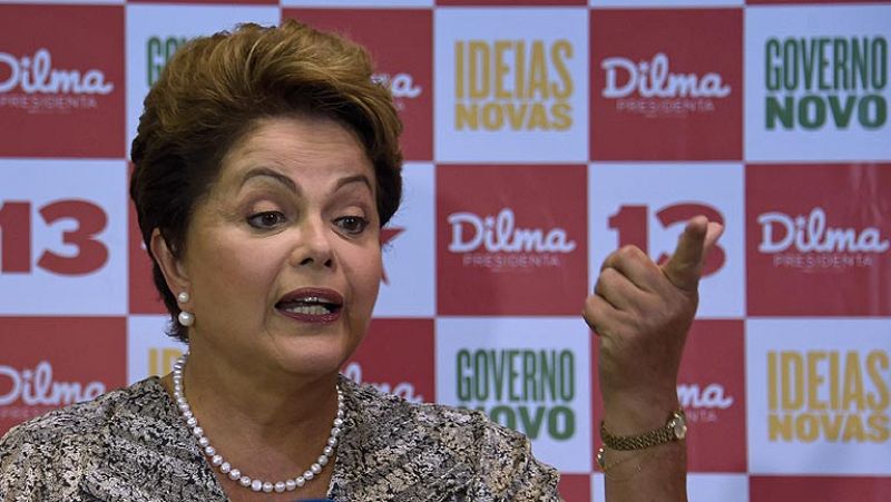 Los sondeos ponen en cabeza a Rousseff a dos días de las presidenciales de Brasil