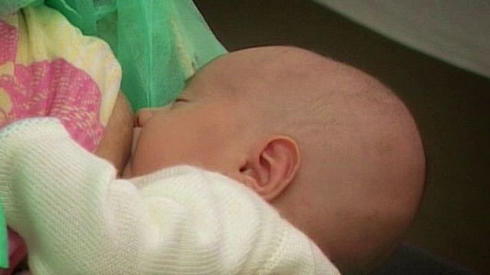 Universo UNED - Lactancia materna, mucho más que leche