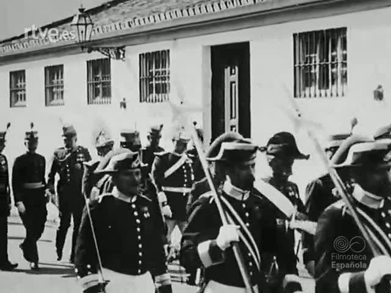 ALFONSO XIII EN SEVILLA - Archivo Real (Alfonso XIII) | Ver