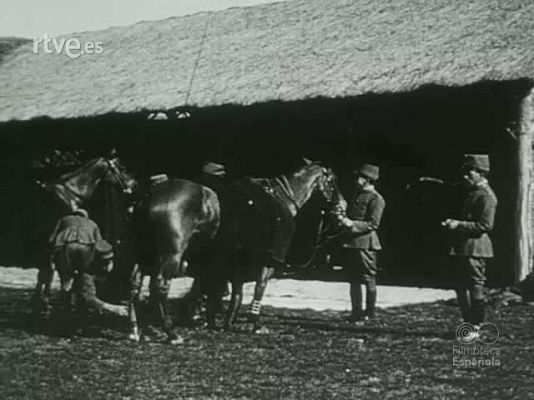 Archivo Real (Alfonso XIII) - ALFONSO XIII JUGANDO AL POLO