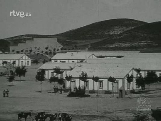 Archivo Real (Alfonso XIII) - CAMPO DE TIRO Y MANIOBRAS EN ZARAGOZA