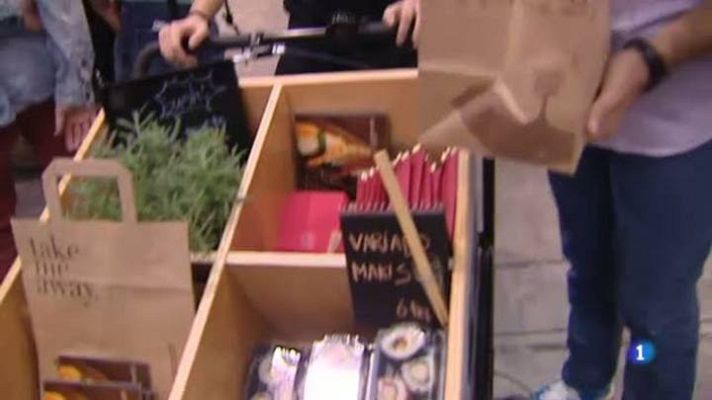 L'Informatiu - L"Streetfood" o menjar al carrer, la darrera moda gastronòmica